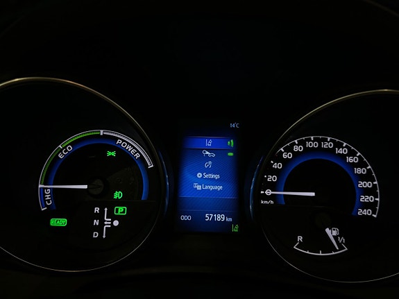 Toyota Auris 21 of 23