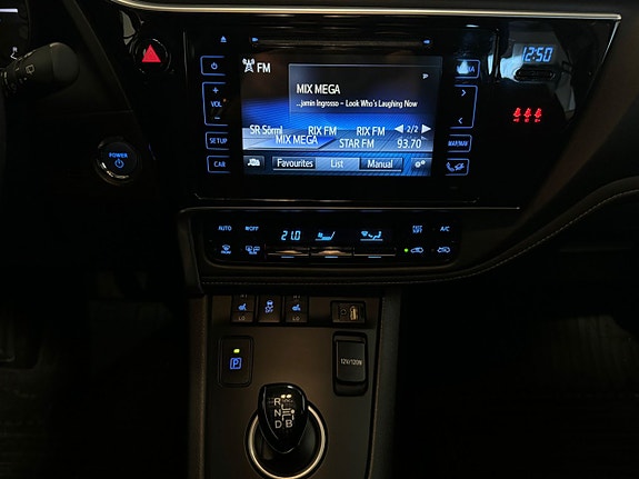 Toyota Auris 17 of 23