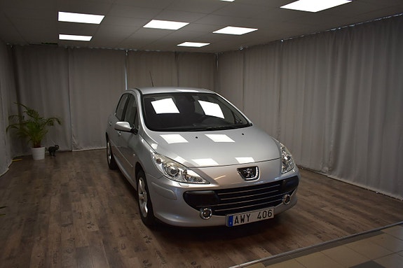 Peugeot 307 9 of 17