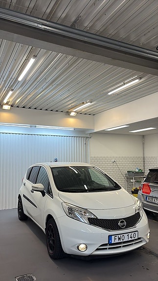 Nissan Note 2 of 5