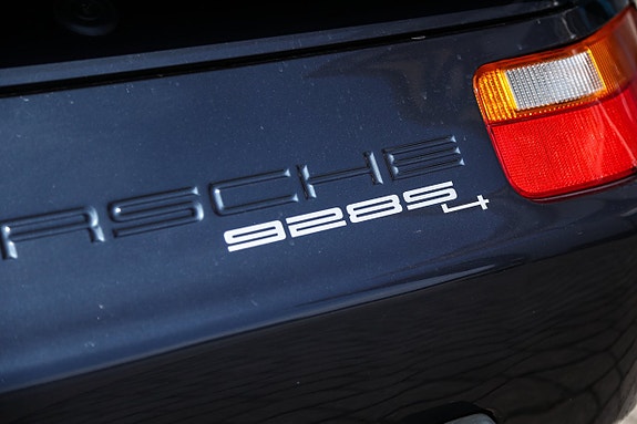 Porsche 928 9 of 13