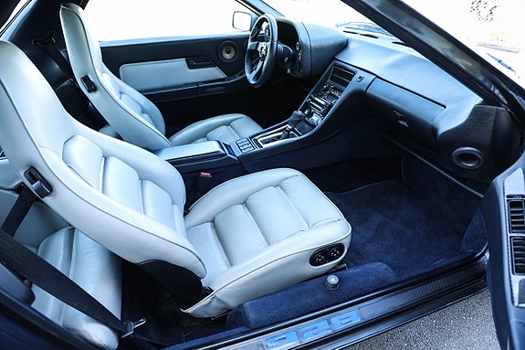 Porsche 928 12 of 13