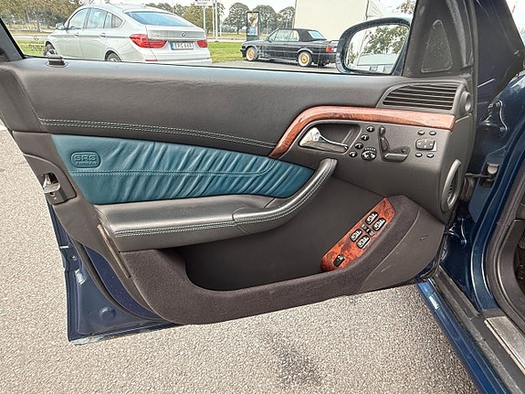 Mercedes-Benz S55 11 of 16