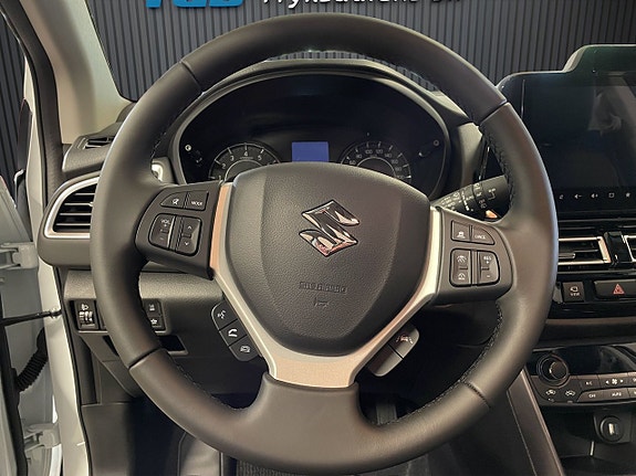 Suzuki S-Cross 10 of 11