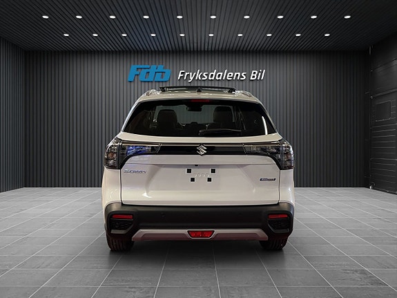 Suzuki S-Cross 5 of 11