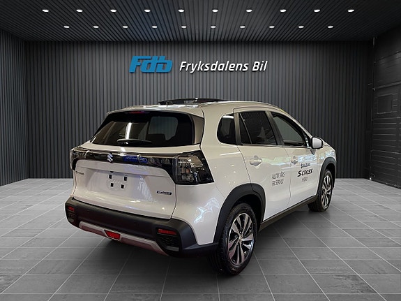 Suzuki S-Cross 6 of 11