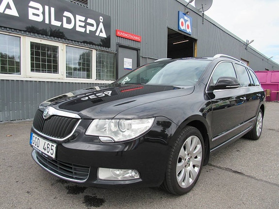 Skoda Superb 2 of 5