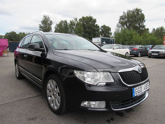 Skoda Superb 4 of 5