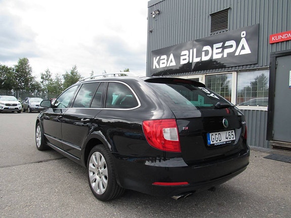 Skoda Superb 7 of 24