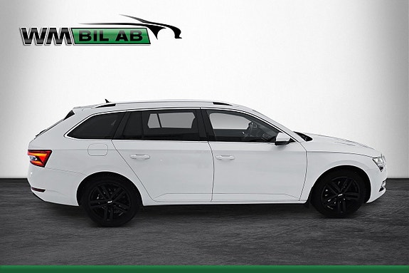 Skoda Superb 2 of 4