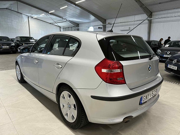 BMW 118d 8 of 24