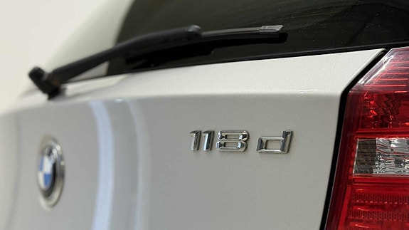 BMW 118d 10 of 24