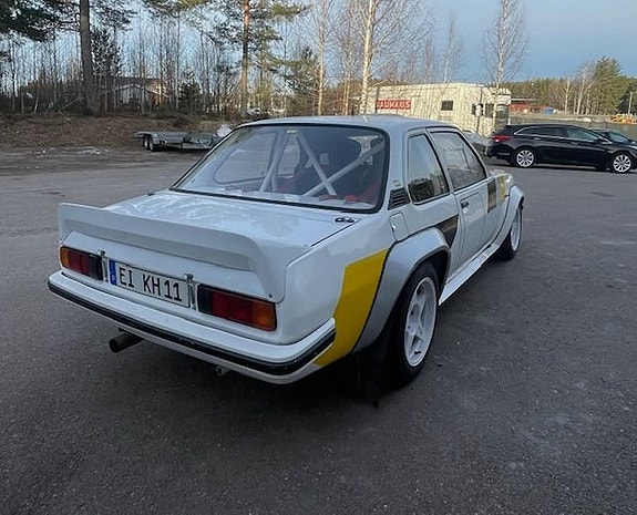 Opel Ascona 4 of 5