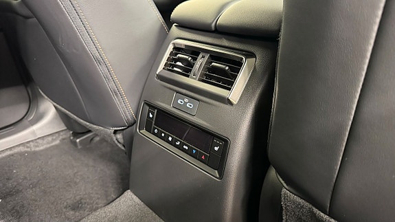Mazda CX-80 9 of 22