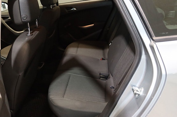 Opel Astra 14 of 20
