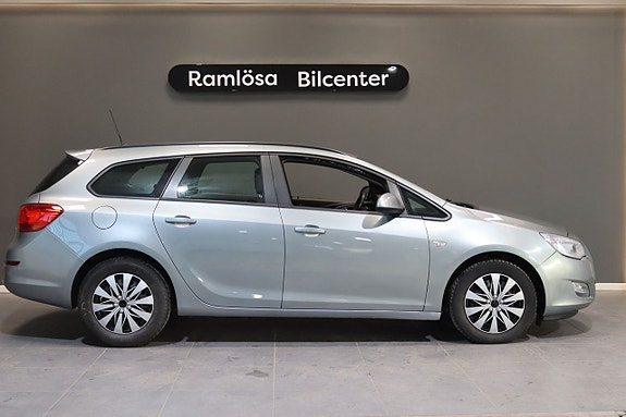 Opel Astra 3 of 5