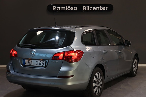 Opel Astra 8 of 20