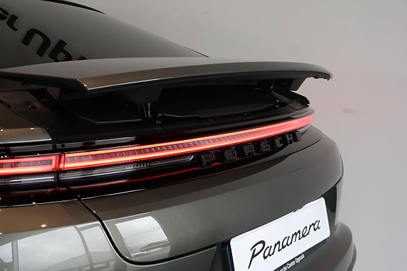 Porsche Panamera 4 11 of 11