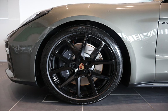 Porsche Panamera 4 4 of 11