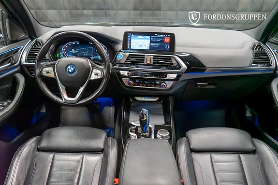 BMW iX3 17 of 25