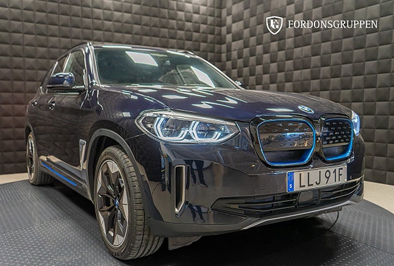 BMW iX3 9 of 25