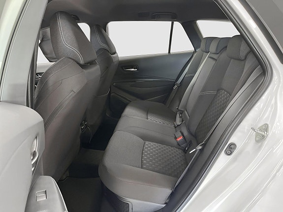 Toyota Corolla 13 of 13