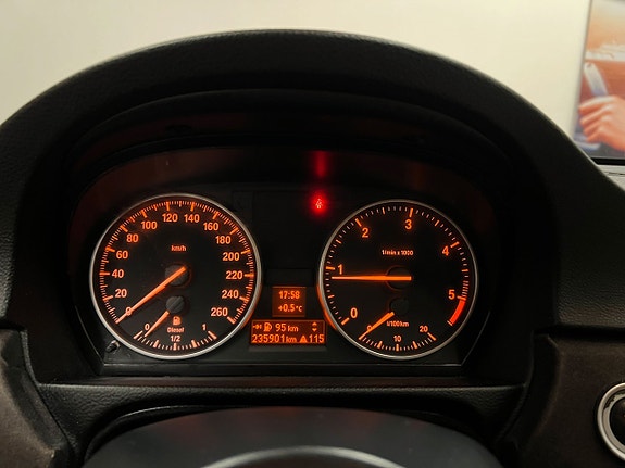 BMW 320 20 of 23