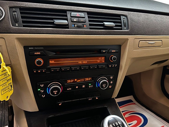 BMW 320 17 of 23