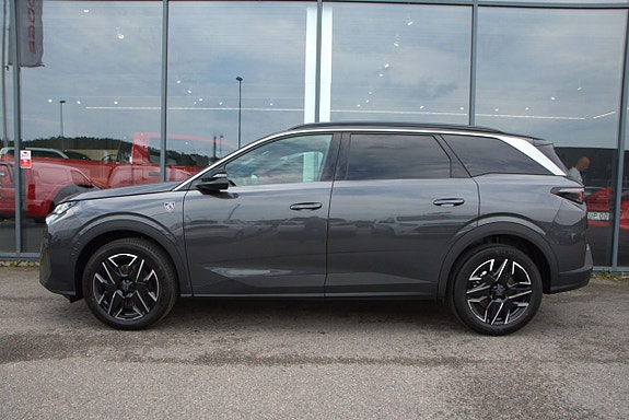 Peugeot 5008 4 of 5