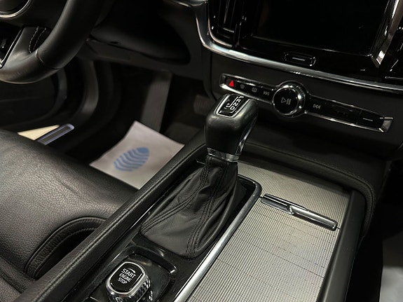 Volvo V90 Cross Country 18 of 28
