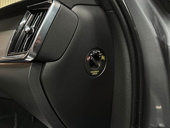 Volvo V90 Cross Country 24 of 28