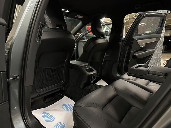 Volvo V90 Cross Country 25 of 28