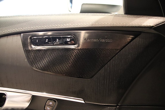 Volvo XC90 22 of 22