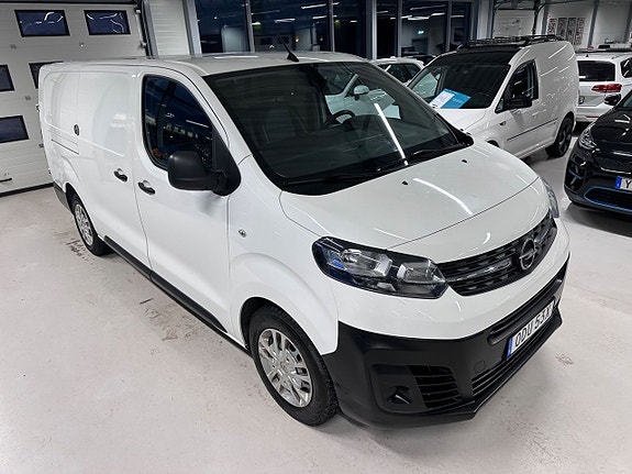 Opel Vivaro 23 of 25