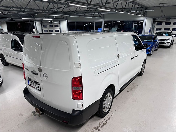 Opel Vivaro 22 of 25