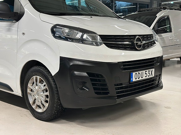 Opel Vivaro 2 of 5