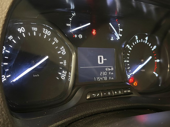Opel Vivaro 15 of 25