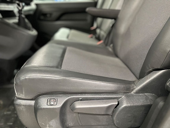 Opel Vivaro 14 of 25