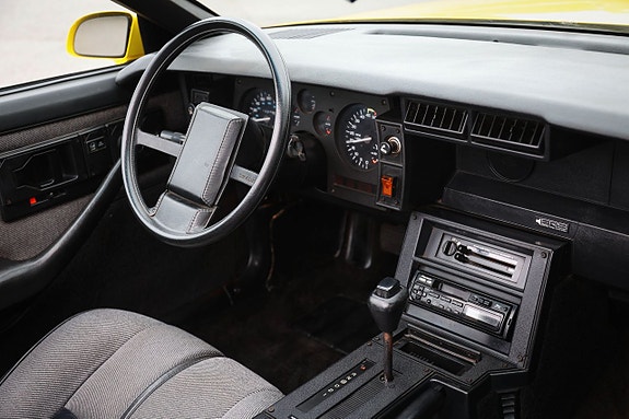 Chevrolet Camaro 15 of 15