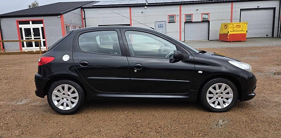 Peugeot 206+ 3 of 5