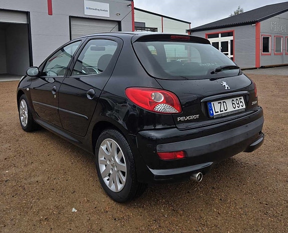 Peugeot 206+ 5 of 5