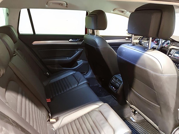 Volkswagen Passat 2.0 TDI 4Motion 190hk Executive 1-Ägare 10 of 18