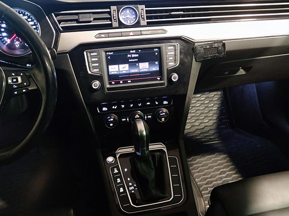 Volkswagen Passat 2.0 TDI 4Motion 190hk Executive 1-Ägare 12 of 18