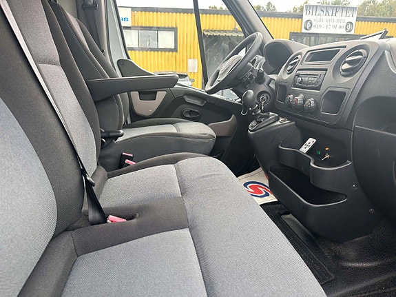 Renault Master 21 of 21