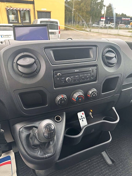Renault Master 18 of 21
