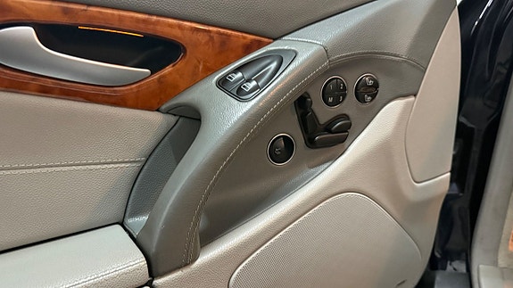 Mercedes-Benz SL500 5 of 5