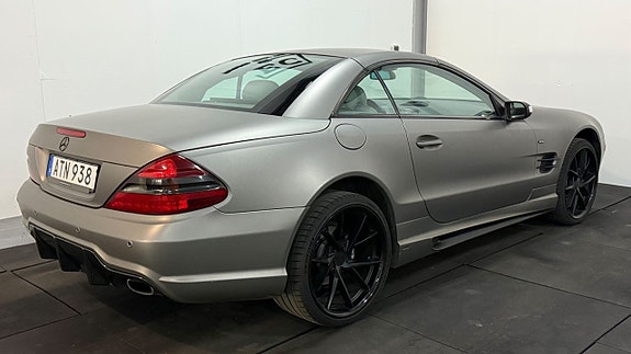 Mercedes-Benz SL500 14 of 23