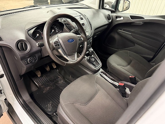 Ford Transit Courier 11 of 16