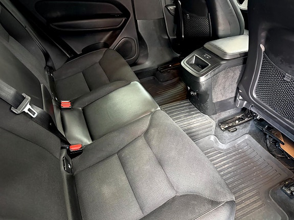 Volvo XC60 15 of 17