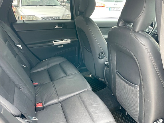 Volvo V50 11 of 16